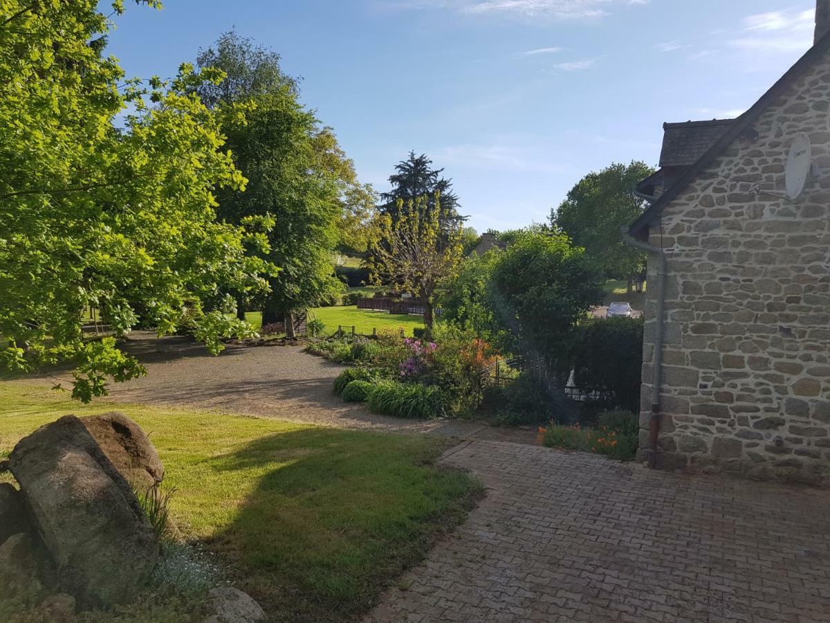 Le Grand Domaine Du Rocher Bonnemain Exterior foto